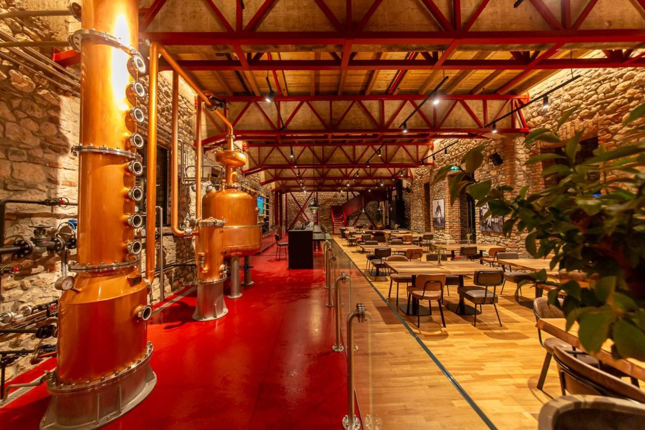 Melesin Distillery Leskovik Eksteriør bilde