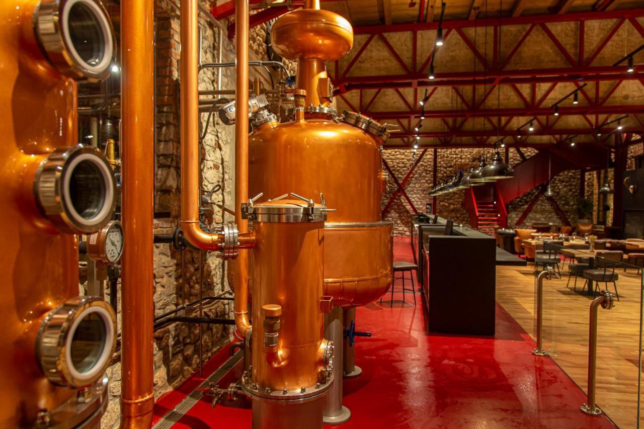 Melesin Distillery Leskovik Eksteriør bilde